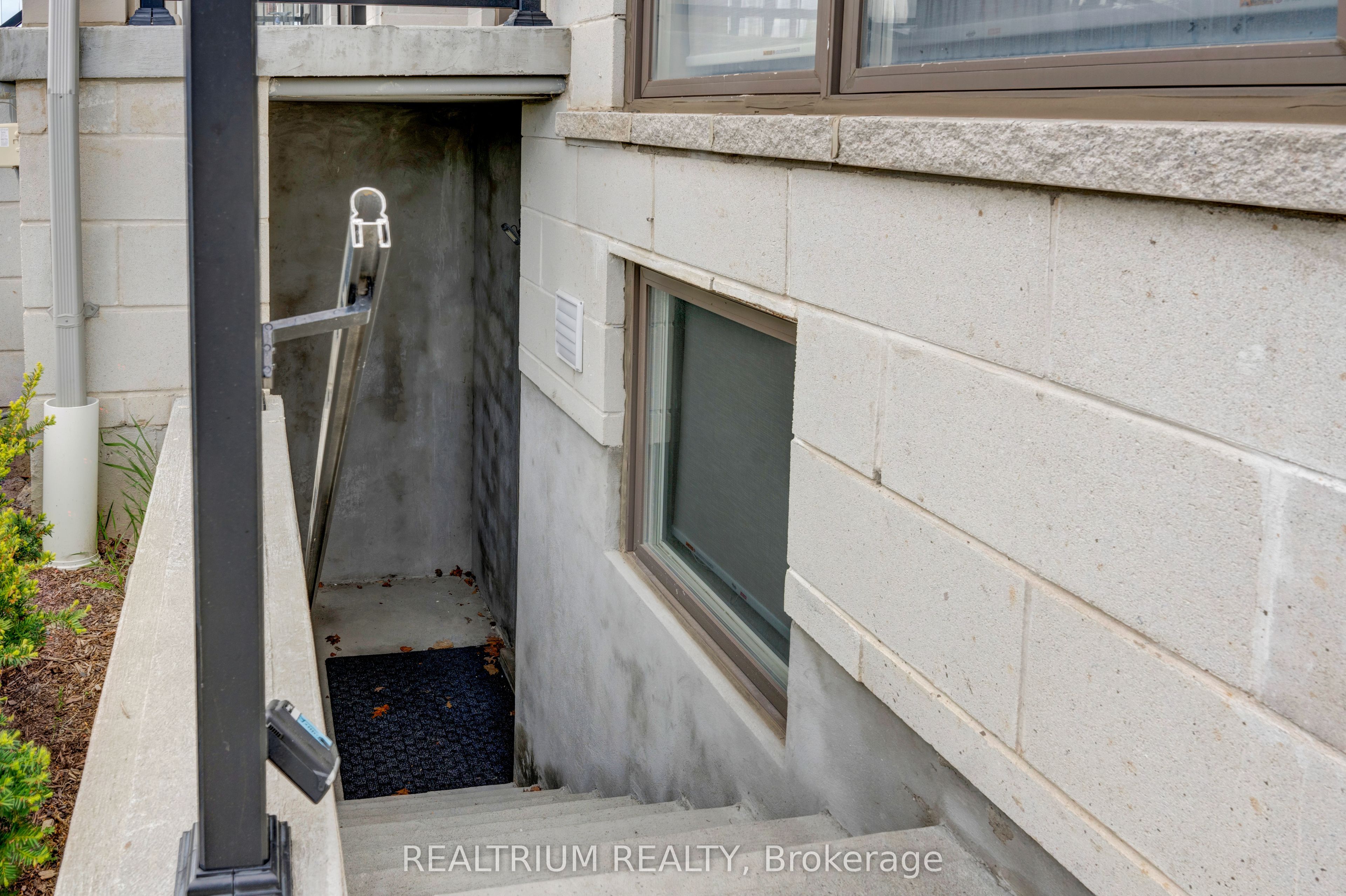 36 Wuhan Lane Lower