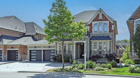 Photo of 136 Hailsham Court, Vaughan, ON L4H 3P1 (MLS # N12437145)