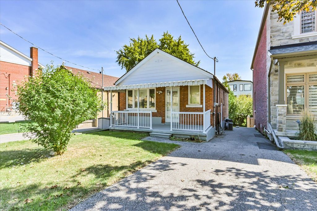 Photo of 127 Furnival Road, Toronto, ON M4B 1W7 (MLS # E12440876)