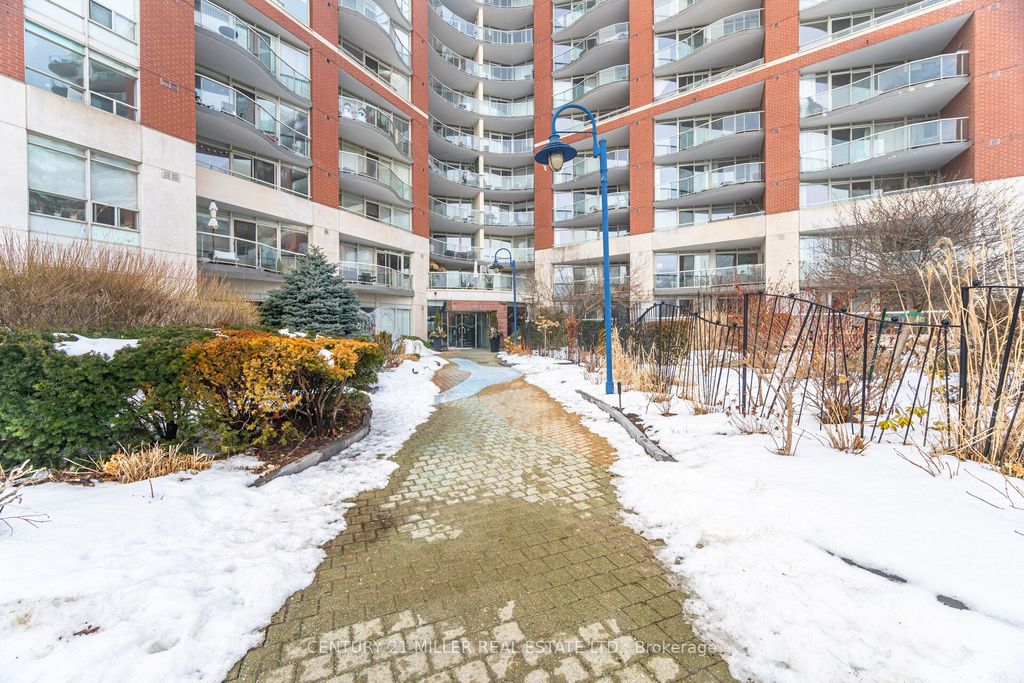 Photo of 550 Queens Quay #318, Toronto, ON M5V 3M8 (MLS # C12811094)