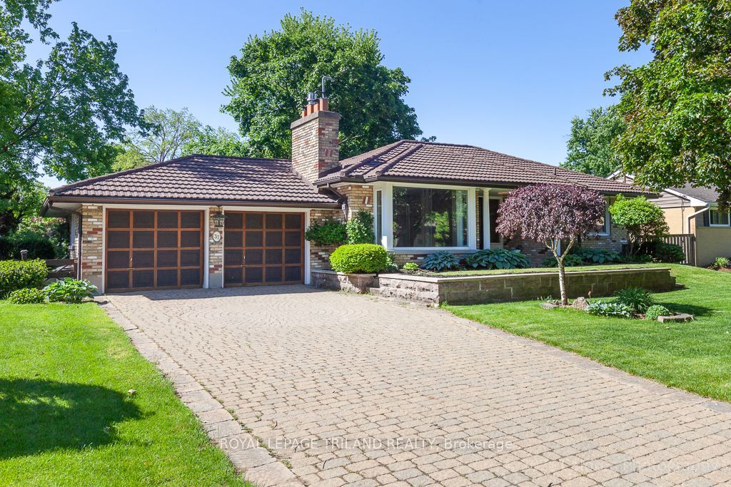 Photo of 37 Dennis Avenue, London South, ON N6P 1B8 (MLS # X13226496)