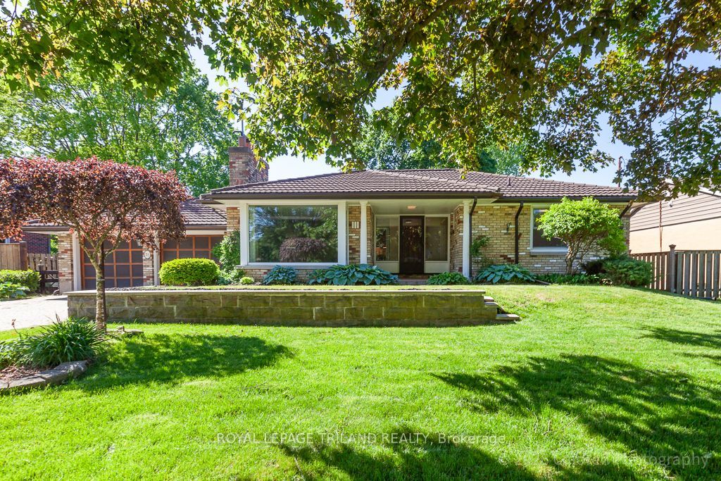 Photo of 37 Dennis Avenue, London South, ON N6P 1B8 (MLS # X13226496)