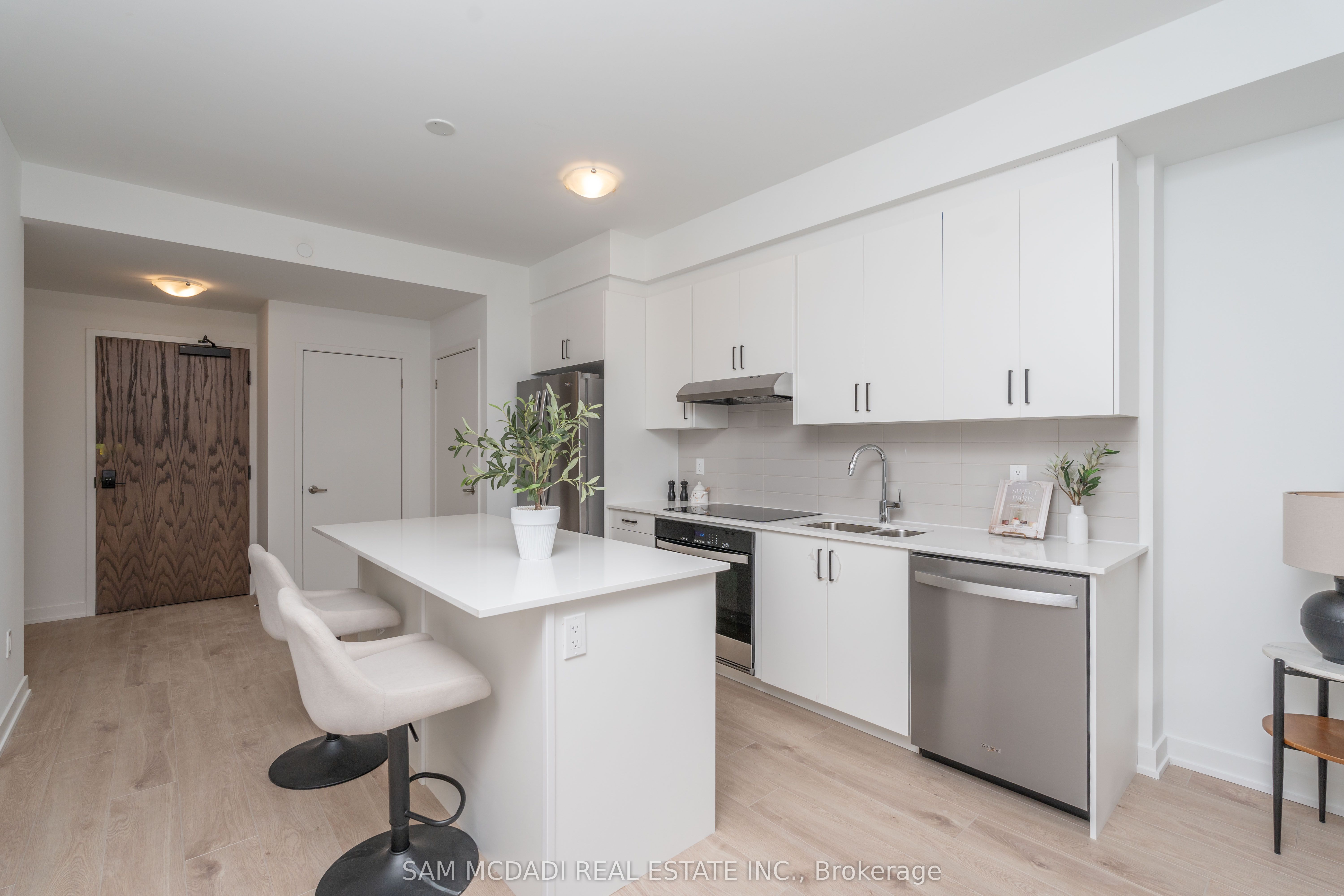 1035 Southdown Road 606