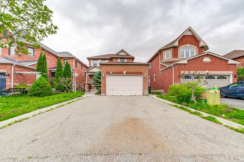 Photo of 36 Mapleshade Drive, Brampton, ON L7A 1J1 (MLS # W12809796)