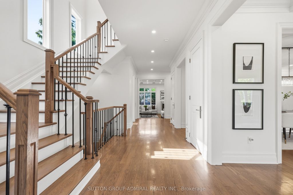 Photo of 568 Fairlawn Avenue, Toronto, ON M5M 1V6 (MLS # C13189924)