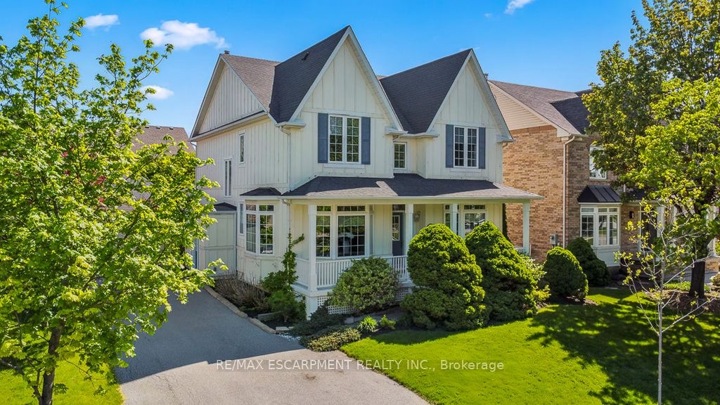 Photo of 7049 Gaslamp Walk, Mississauga, ON L5W 1A4 (MLS # W13440648)