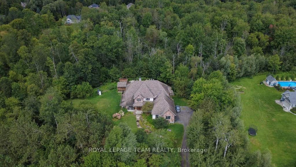 Photo of 1671 Reindeer Way, Greely - Metcalfe - Osgoode - Vernon and Area, ON K4P 0A2 (MLS # X13045604)