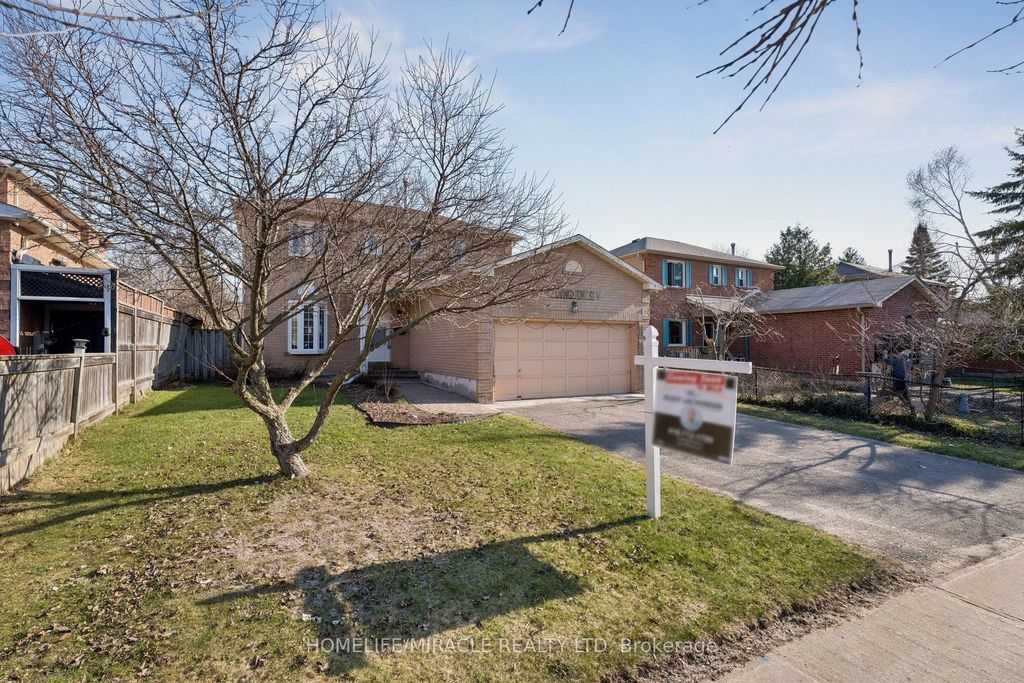 Photo of 77 Livingstone Street W, Barrie, ON L4N 7J1 (MLS # S13153234)
