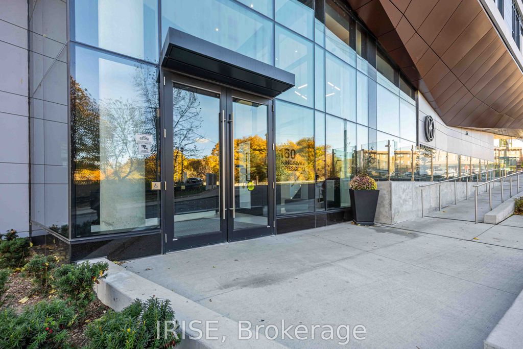 Photo of 160 Kingsway Crescent #416, Toronto, ON M8X 2S4 (MLS # W12525498)