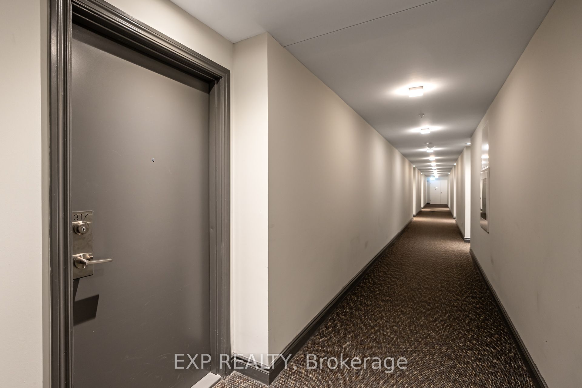 11611 Yonge Street 317