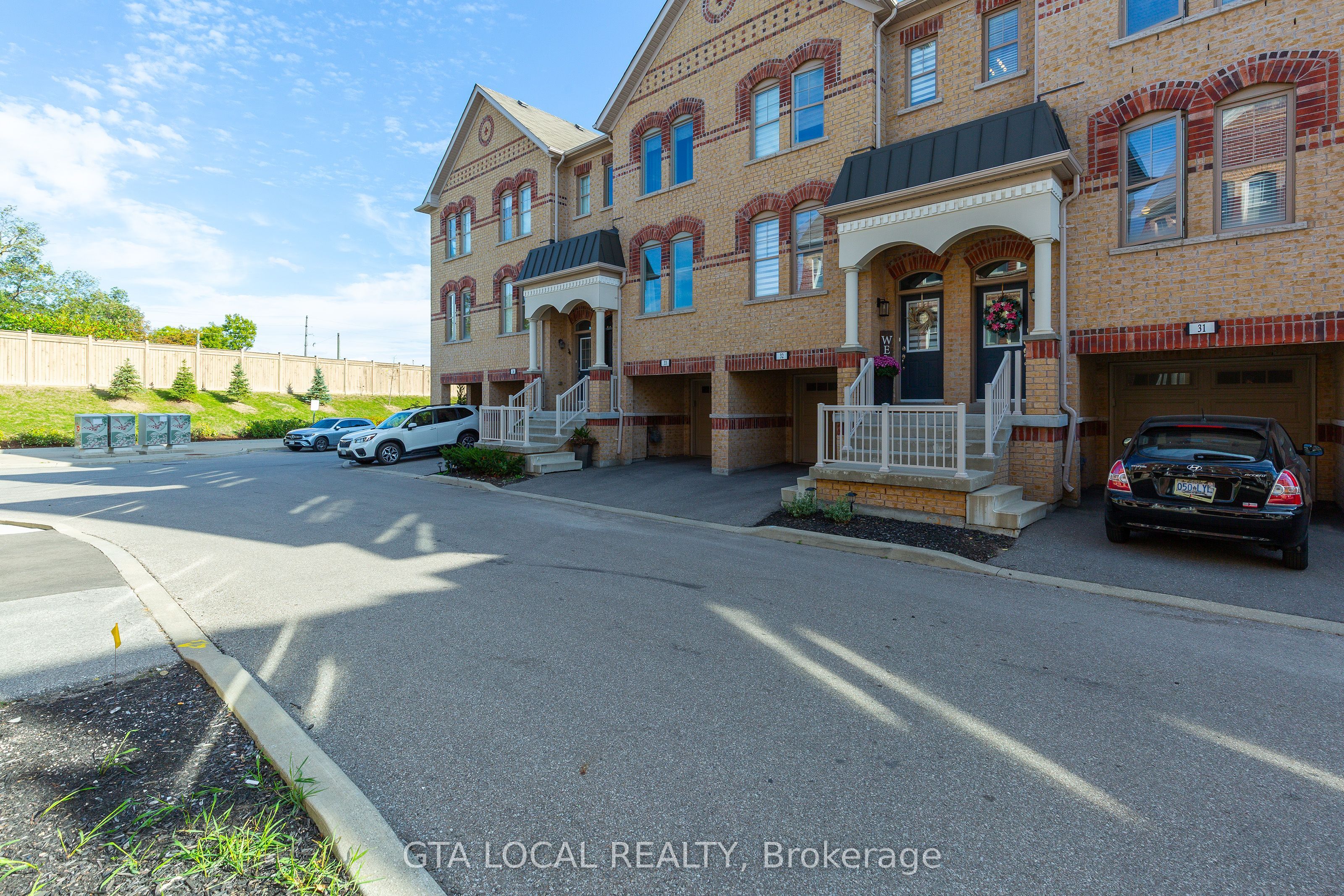 10 Porter Avenue W 31