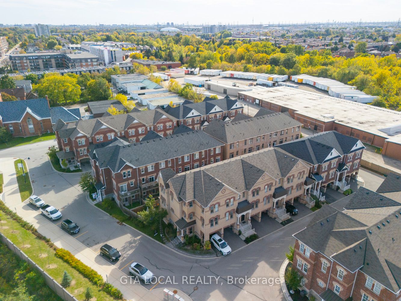 10 Porter Avenue W 31