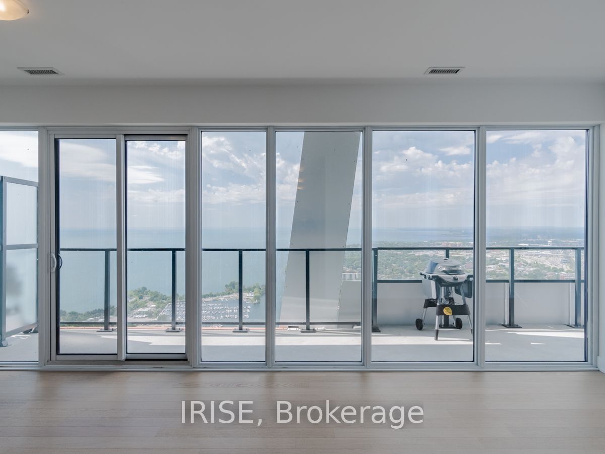 30 Shore Breeze Drive PH10A