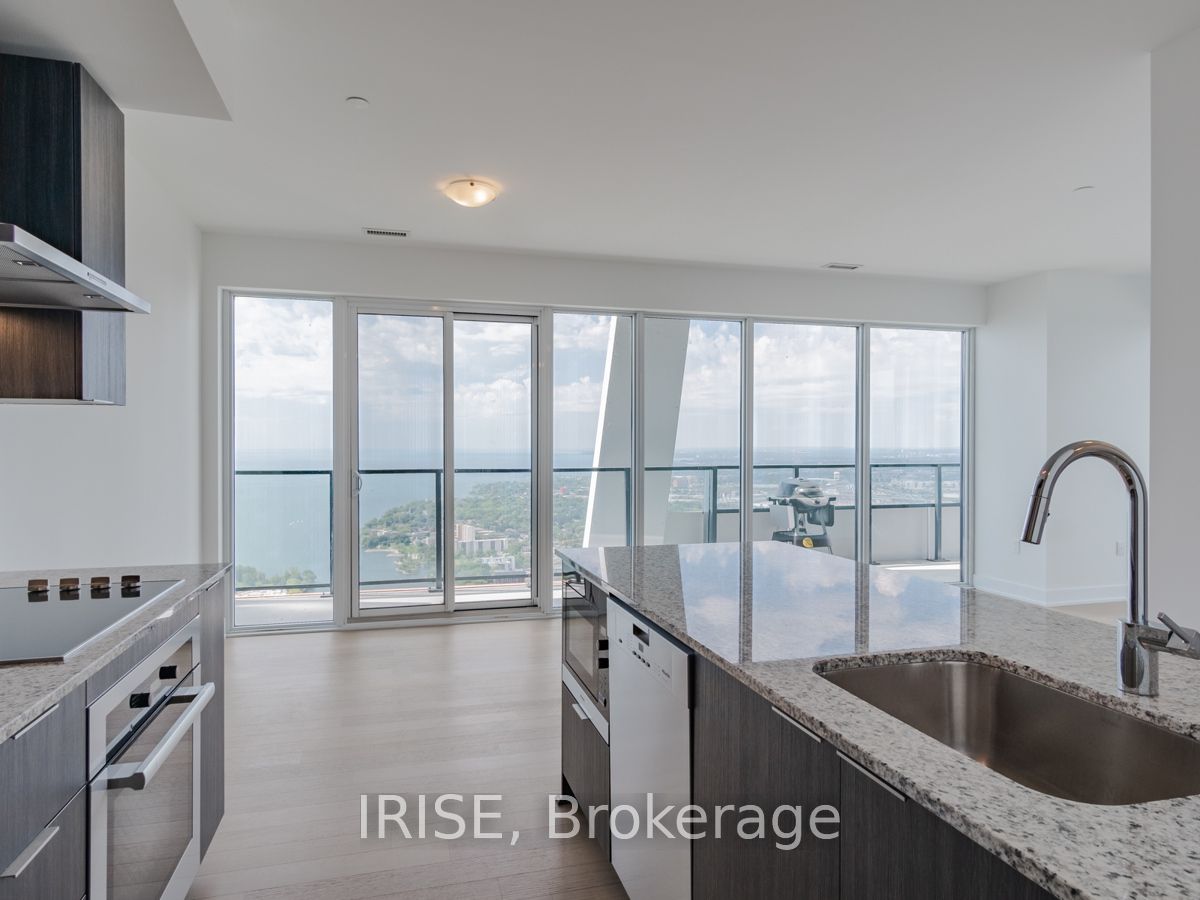 30 Shore Breeze Drive PH10A