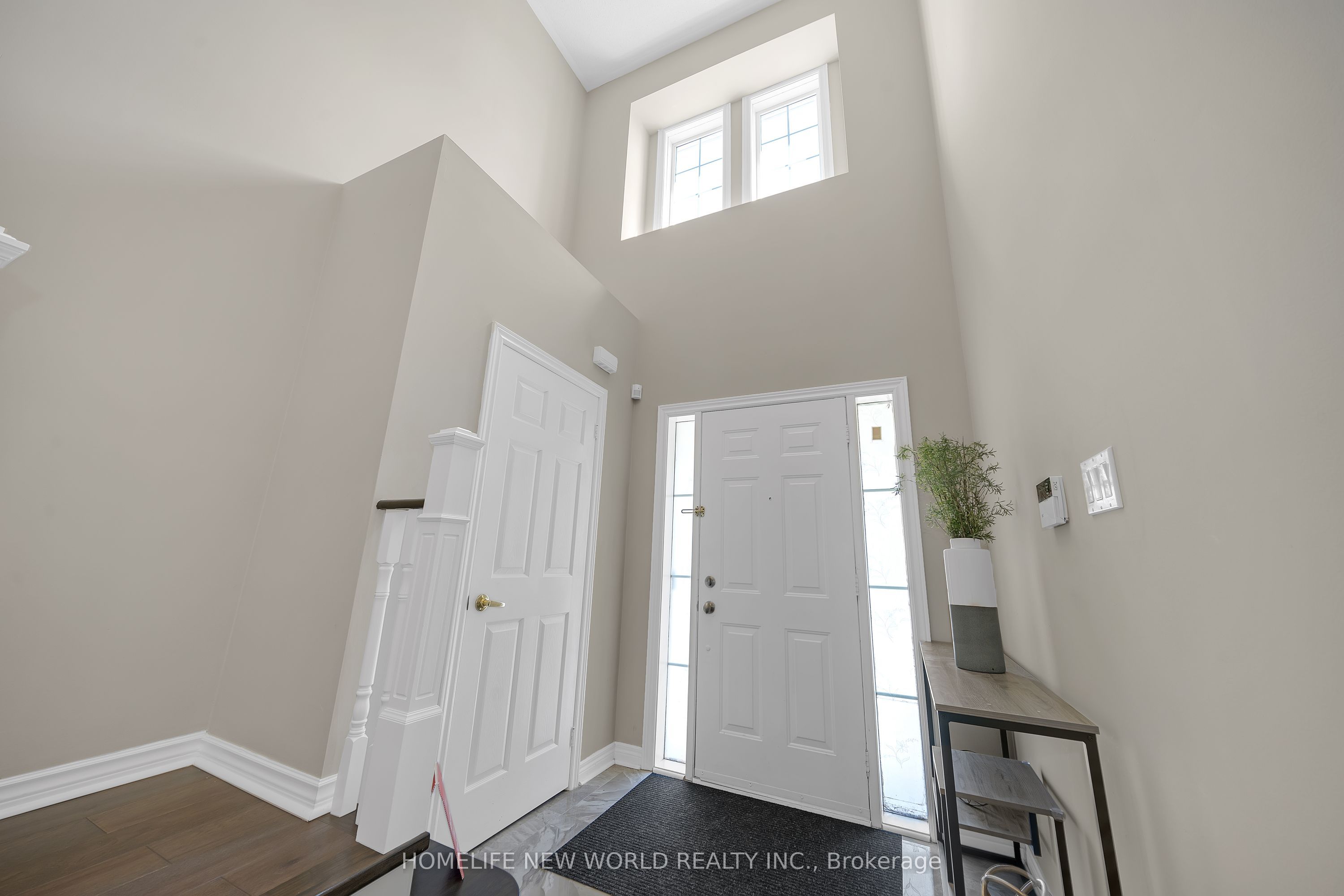 72 Ray Street
