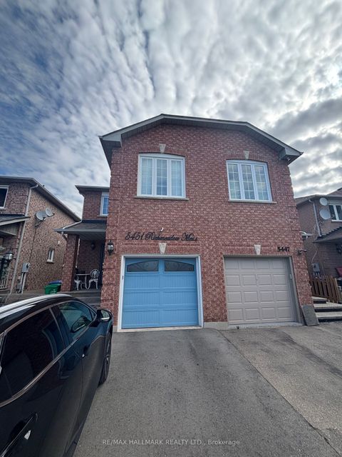 5451 Richmeadow Mews Mississauga ON L4Z 3T5