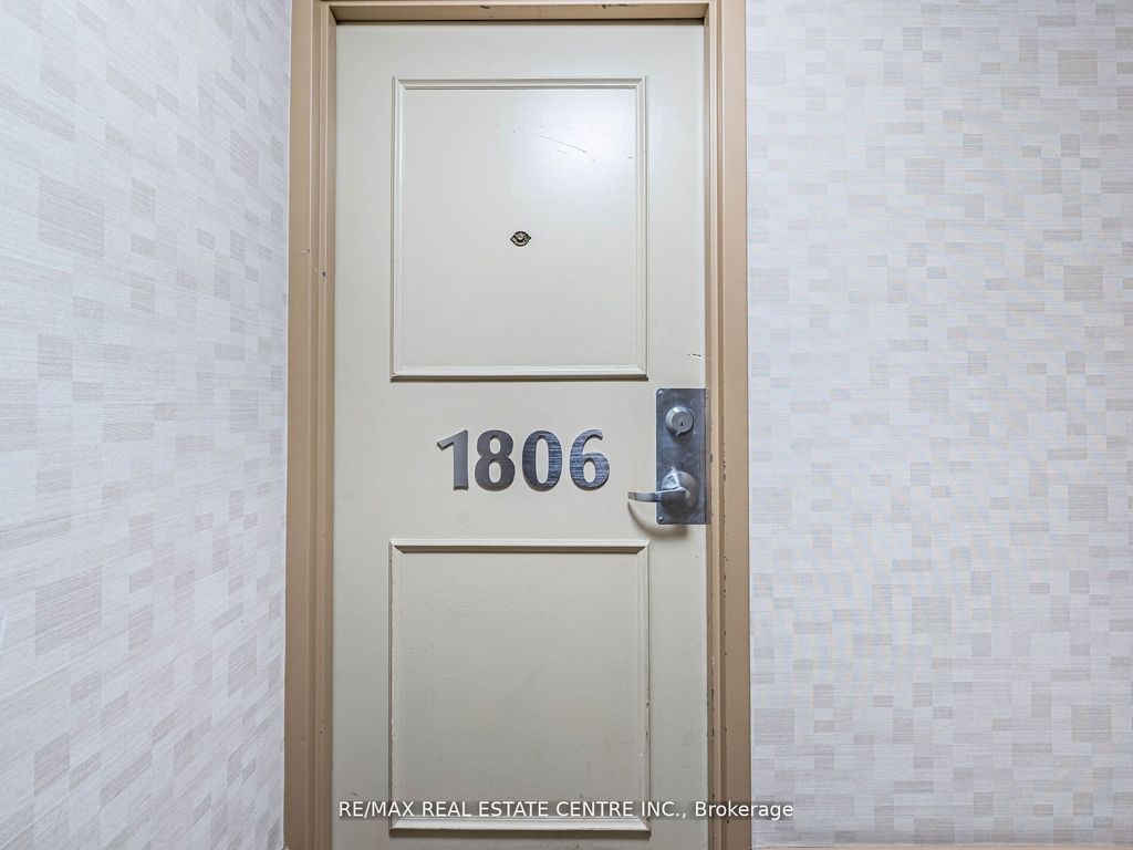 Photo of 735 Don Mills Road #1806, Toronto, ON M3C 1T1 (MLS # C12855884)