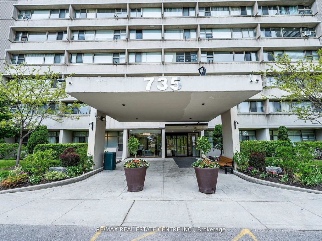 Photo of 735 Don Mills Road #1806, Toronto, ON M3C 1T1 (MLS # C12855884)