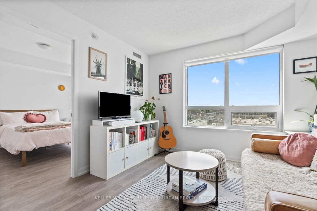 Photo of 1420 Dupont Street #811, Toronto, ON M6H 0C2 (MLS # W13030470)