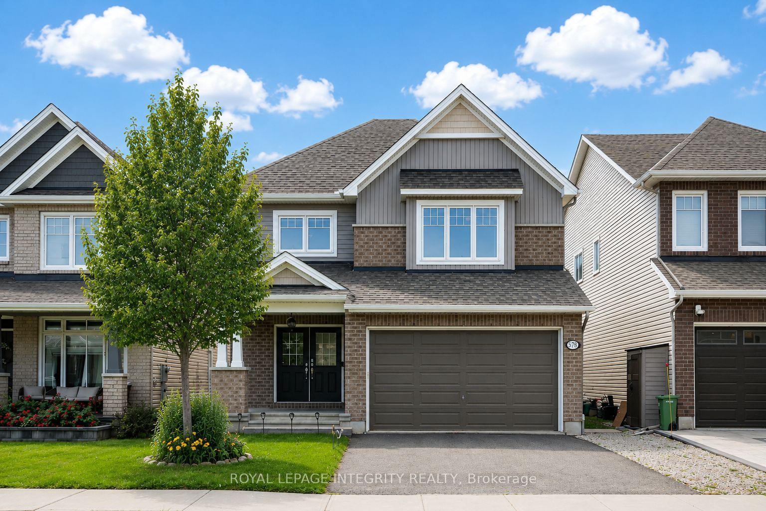 Photo 1 of 47 — 573 Egret Way, Barrhaven, ON K2J 0E3