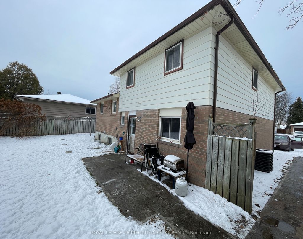 Photo of 30 Thorncrest Road, Barrie, ON L4N 3P9 (MLS # S12697732)