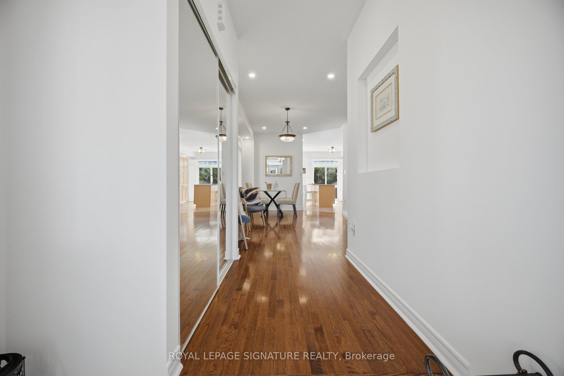 3250 Sunlight Street