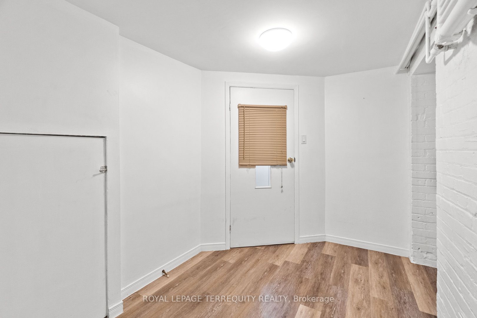 33 St John's Road Basement