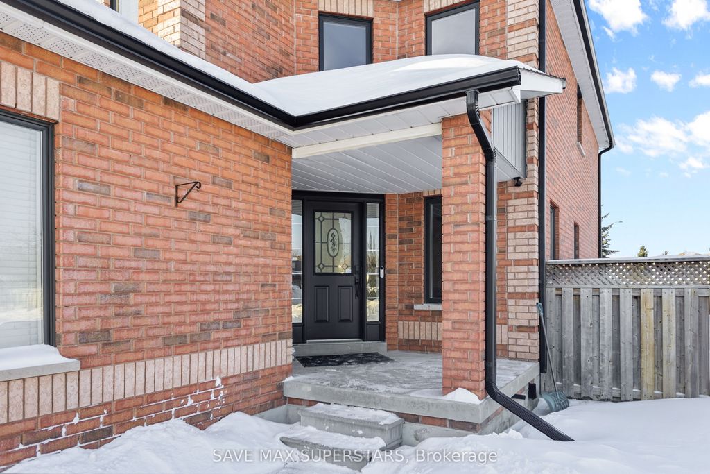 Photo of 54 Gore Drive, Barrie, ON L4N 5R5 (MLS # S12720996)