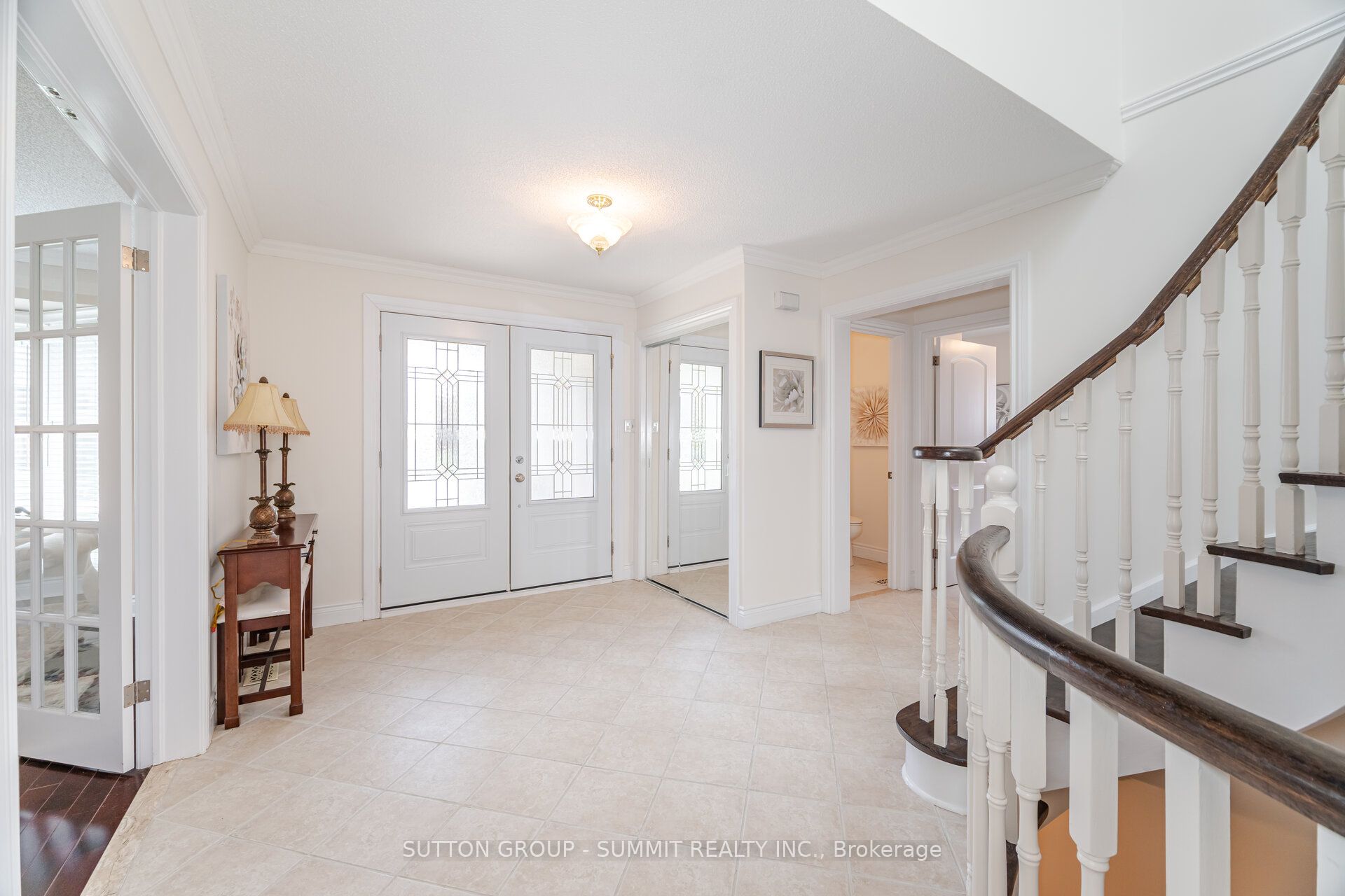 1245 SAGINAW Crescent