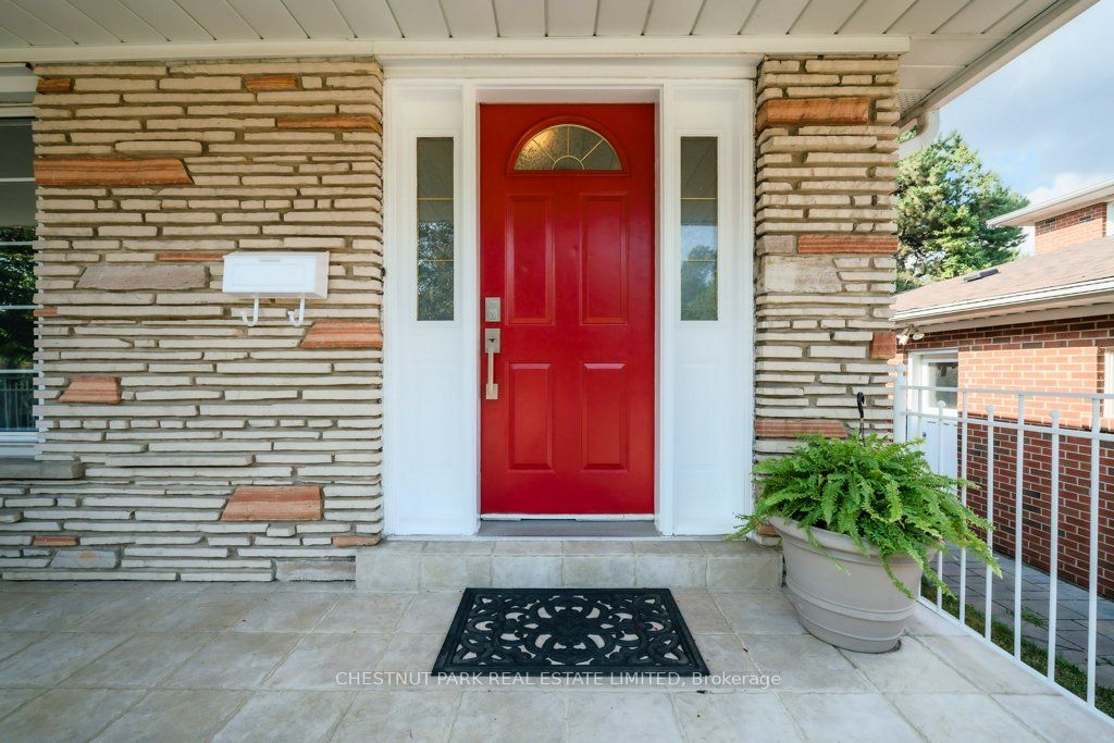 Photo of 190 Cassandra Boulevard, Toronto, ON M3A 1T3 (MLS # C12427141)