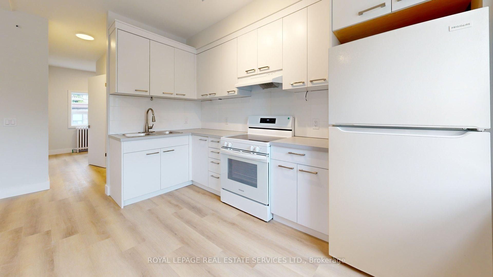 4 Brentwood Road S Unit B