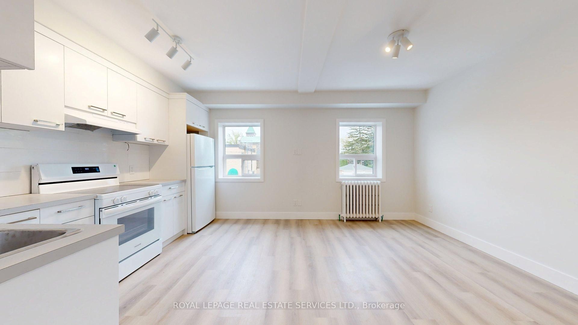 4 Brentwood Road S Unit B