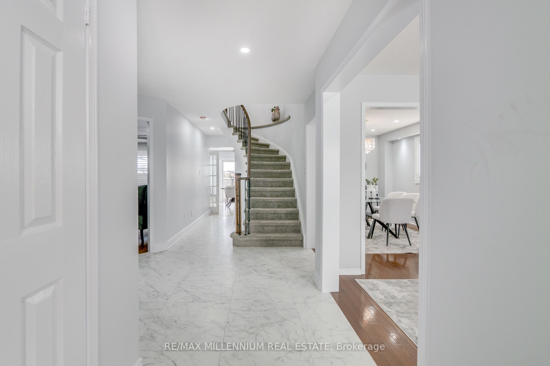 6657 Lisgar Drive W
