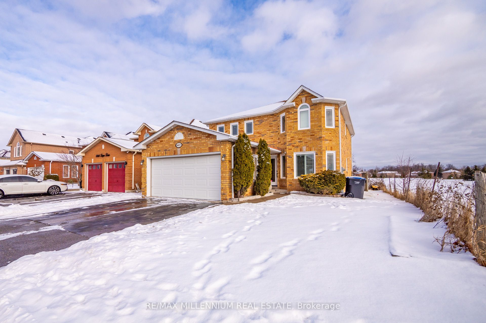6657 Lisgar Drive W