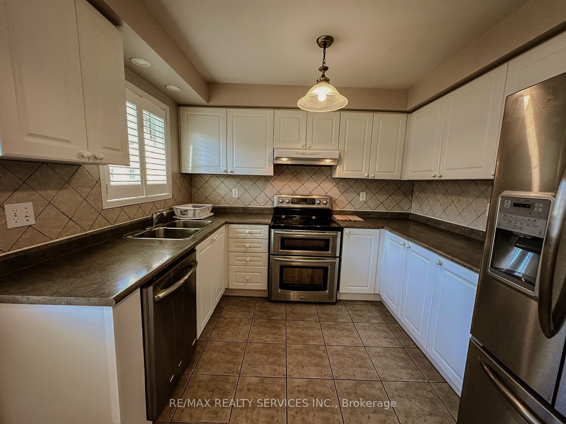 41 Sandyshores Drive
