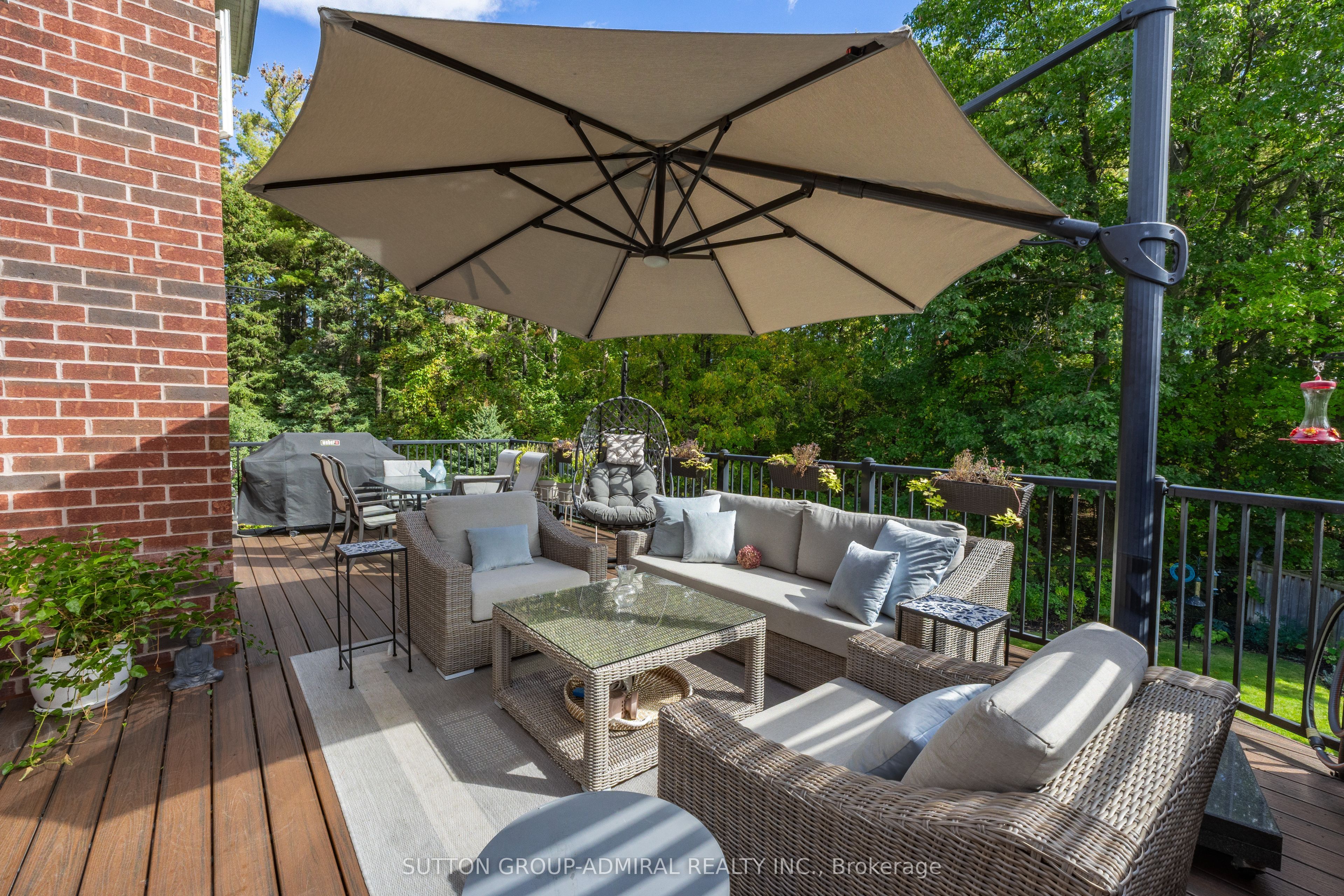55 Maverick Crescent