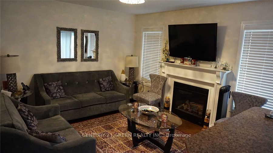 273 Mortimer Crescent