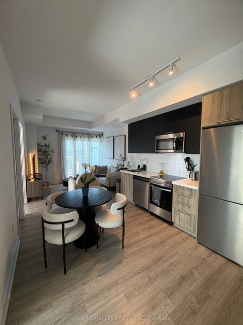 25 Neighbourhood Lane 907 Toronto ON M8Y 0C4