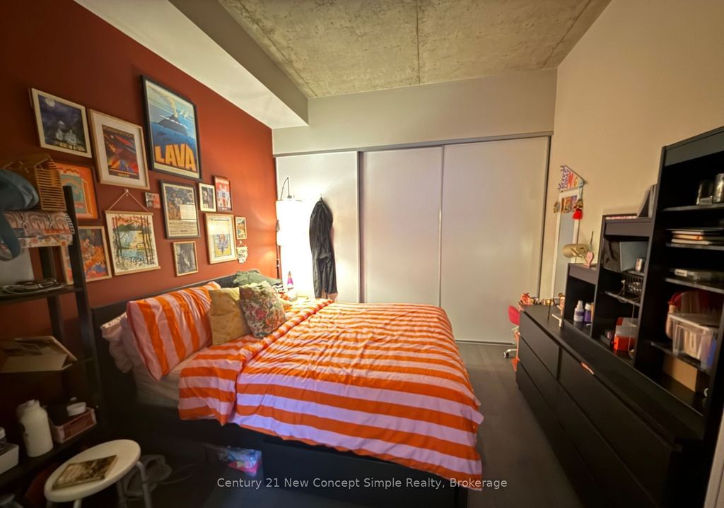 Photo of 399 Adelaide Street W #305, Toronto, ON M5V 1S4 (MLS # C12824280)