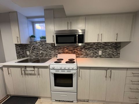 731 Bennett Boulevard Bsmt Milton ON L9T 6H6