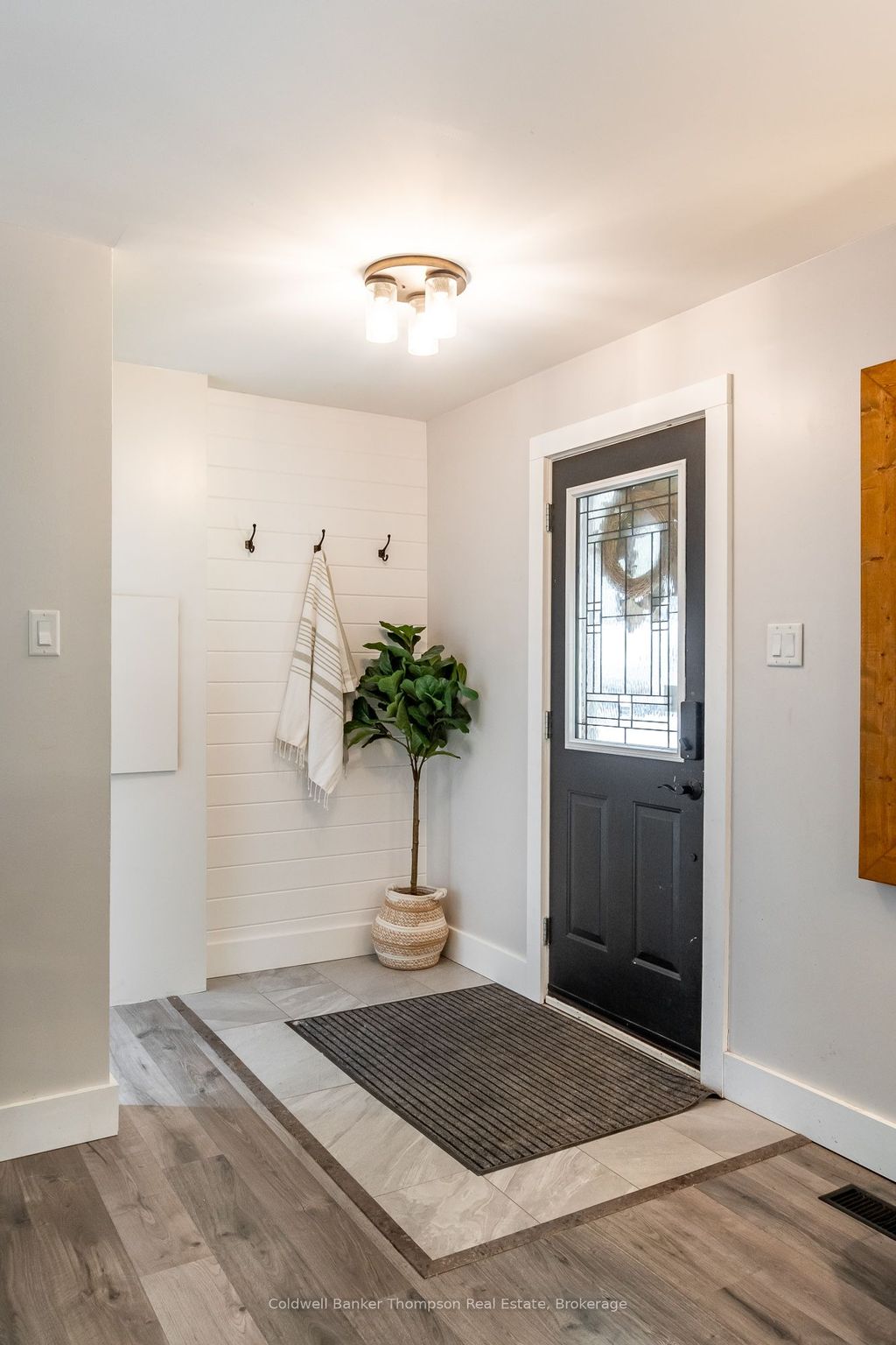 Photo of 16 Walpole Street, Huntsville, ON P1H 1V3 (MLS # X12443601)