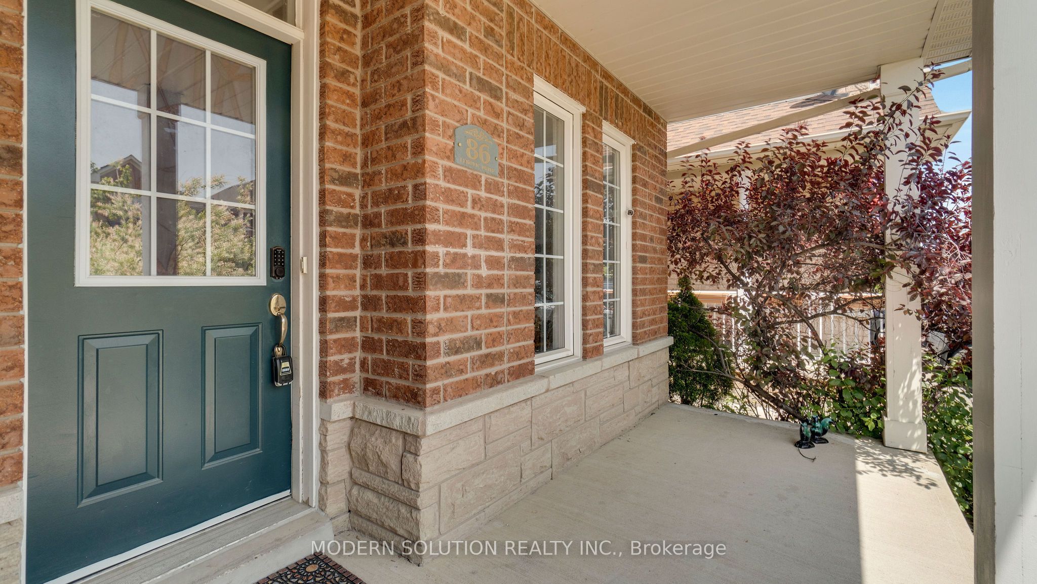 86 Lebovic Drive