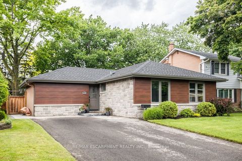 1491 Venta Avenue Mississauga ON L4X 1C9