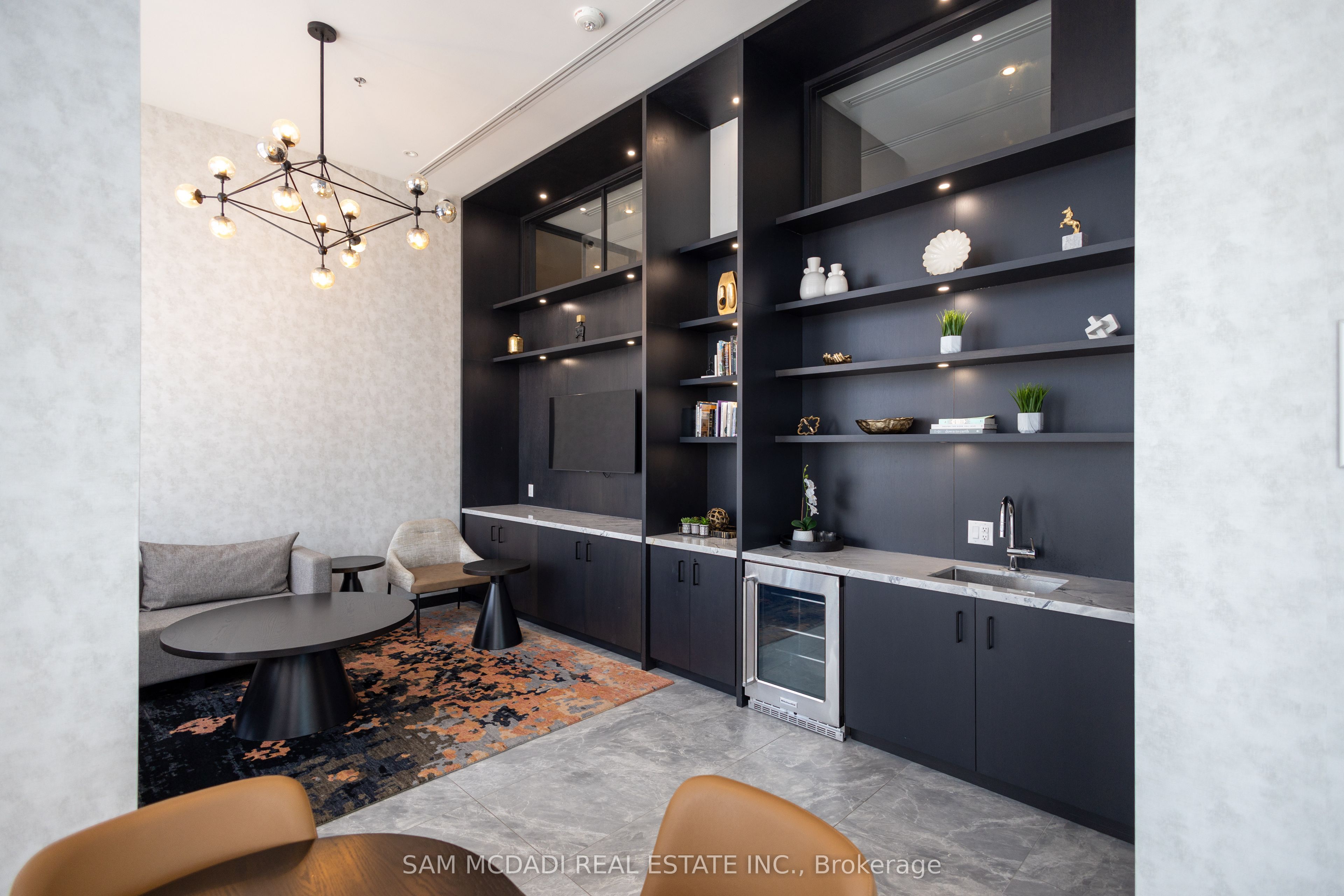 3005 Pine Glen Road 703