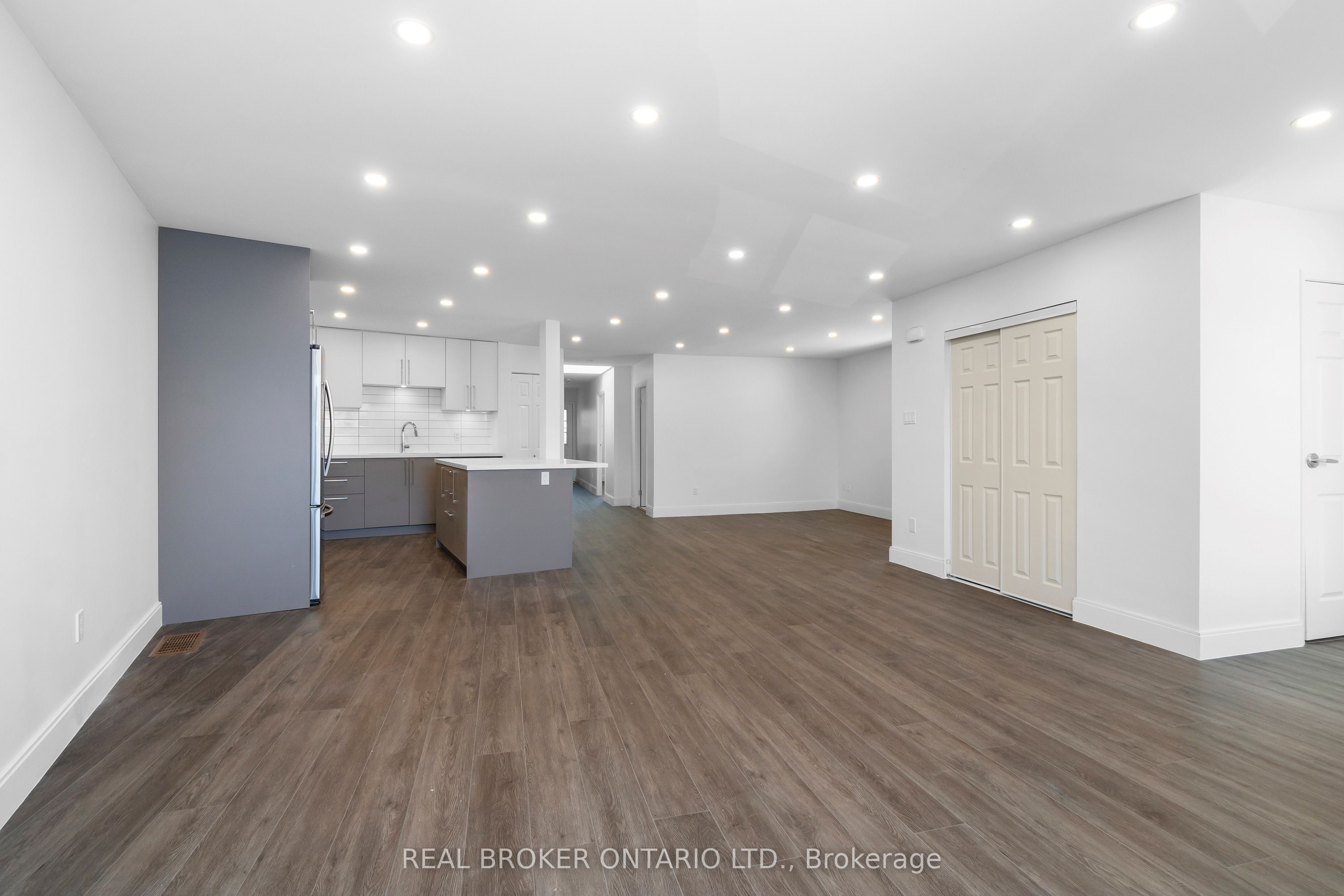 1498 Paddington Court UPPER