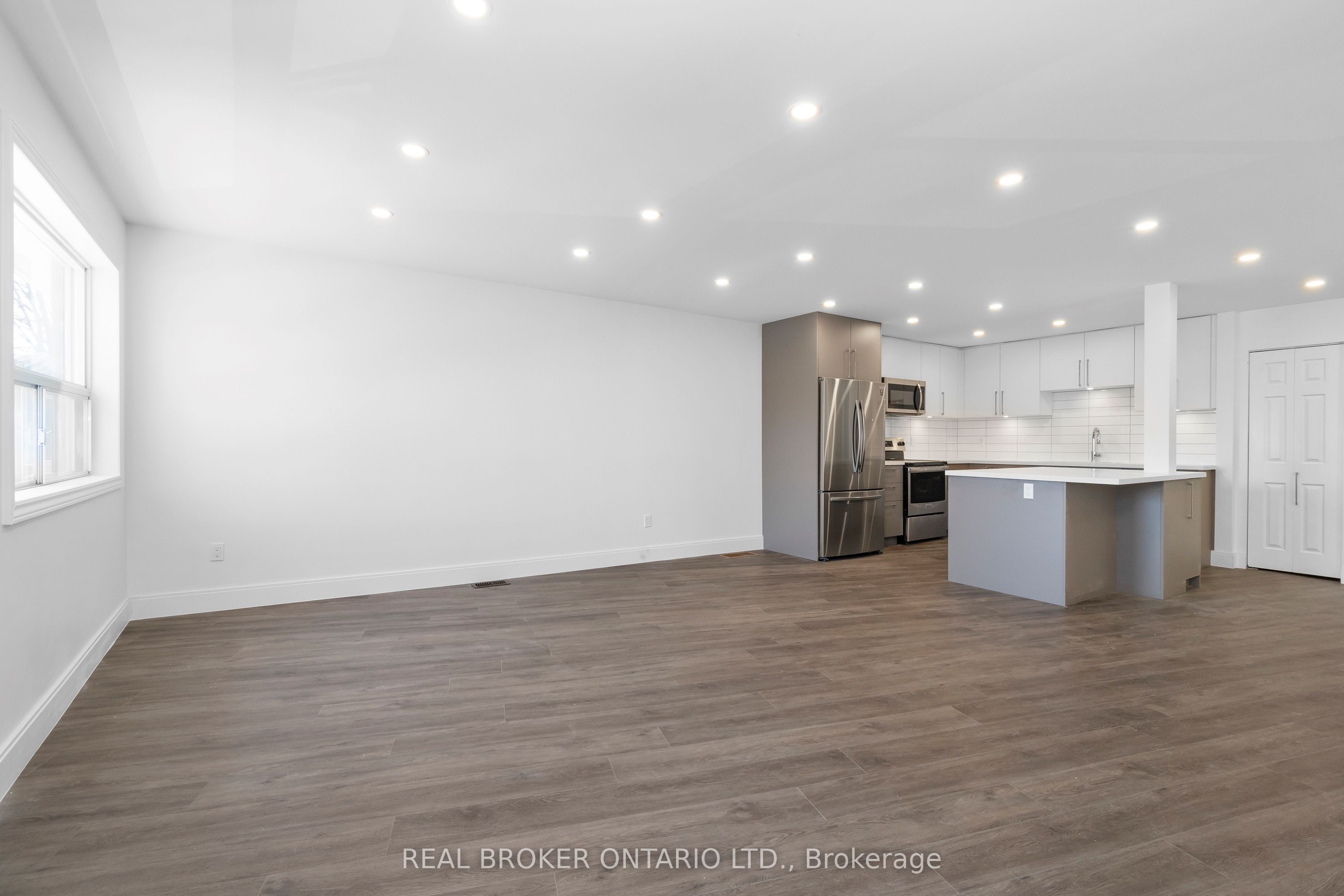 1498 Paddington Court UPPER