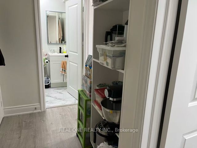 238 (Basment) Doubtfire Crescent