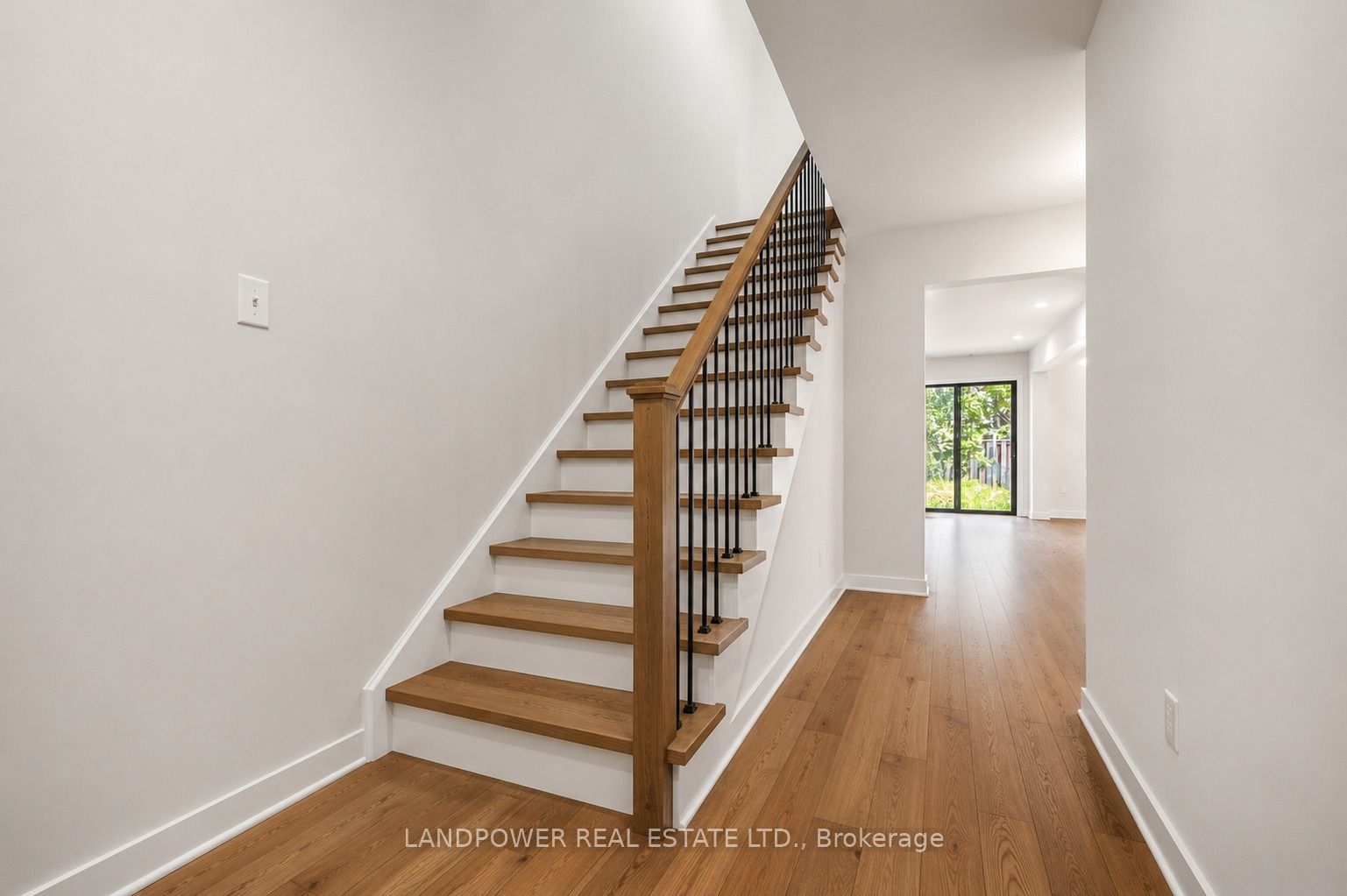 85 Tangmere Crescent