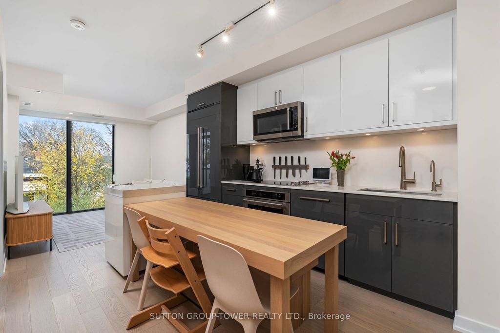 Photo of 840 St. Clair Avenue W #507, Toronto, ON M6C 0A4 (MLS # C12545726)