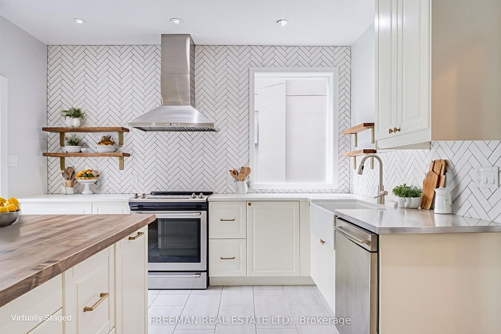 Photo of 555 Markham Street, Toronto, ON M6G 2L6 (MLS # C12705790)